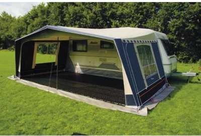 Camping-Vorzelt mit Vorzelt-Bodenplatten Typ EXPO-tent, mit Steck-Verbindung, Oberfläche mit quadratischen Flächen